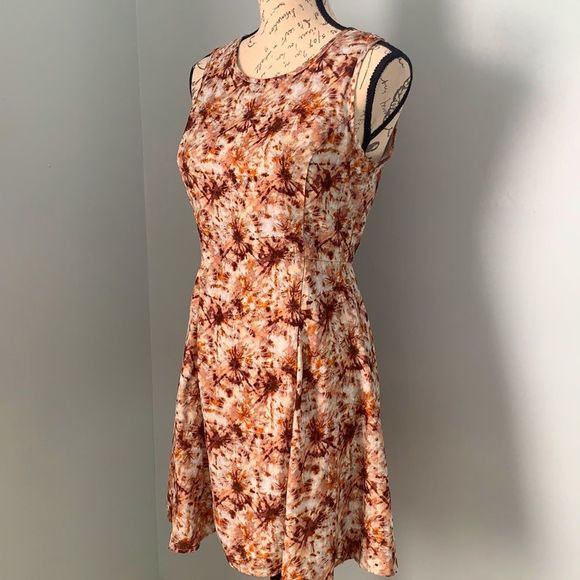 Forever 21| brown and cream dress | size Xs - Picture 4 of 5